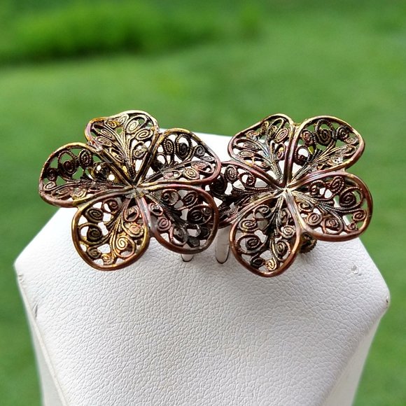 VTG 1930's Copper Screw Back Flower Earrings - Picture 1 of 4